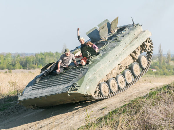 Jízda v obrněném transportéru