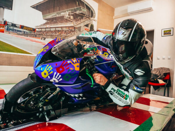 Oficiální simulátor motorky na okruzích MotoGP