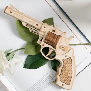 Dřevěný skládací revolver