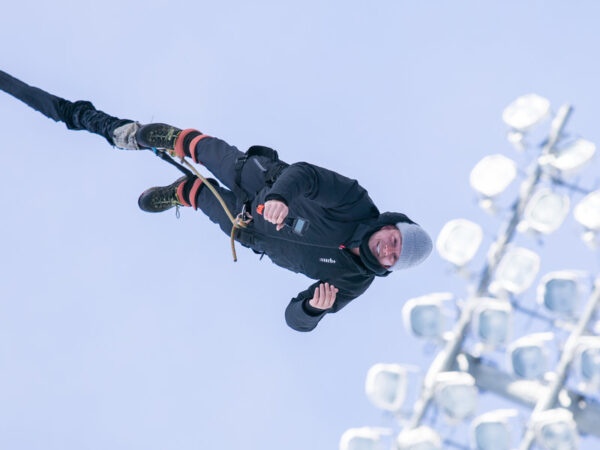 Bungee jumping z věže
