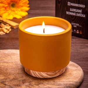 Elegantní vonná svíčka se sójovým voskem a intenzivní vůní - Santal & Vanilla 400 g