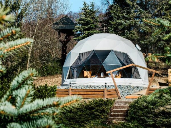 Glamping v kopuli v Beskydech