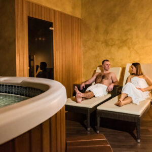 Privátní sauna s vířivkou