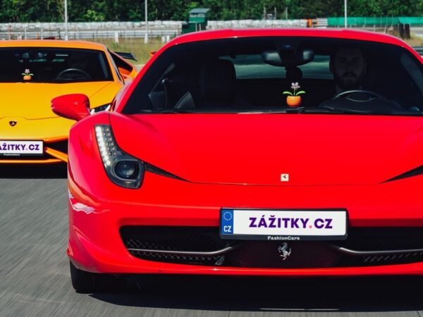 Lamborghini Huracán vs. Ferrari 458 Italia