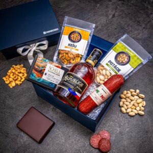 Giftboxeo dárkový box (royal blue) - S rumem Republica