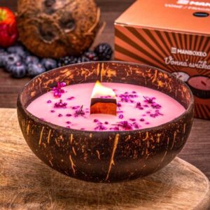 Kokosová svíčka s dřevěným praskajícím knotem a intenzivní vůní - Mixed Berry 300 g
