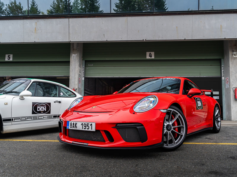 Jízda v Porsche 911 Carrera GT3 na okruhu - Obrázek 3