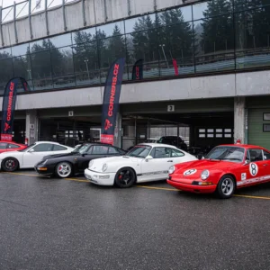 Jízda na okruhu v 6 generacích Porsche 911