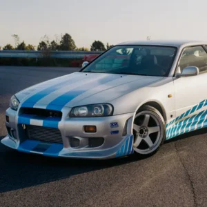 Jízda na polygonu v legendě Nissan Skyline