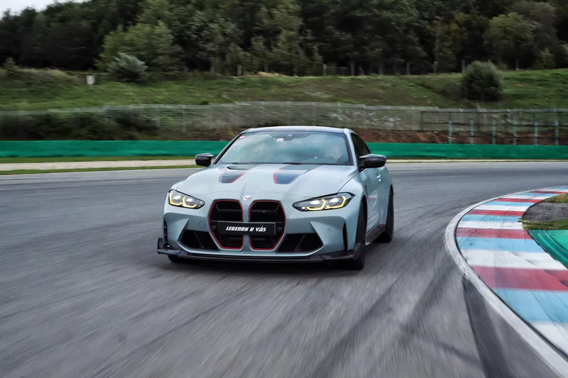 Jízda v BMW na okruhu