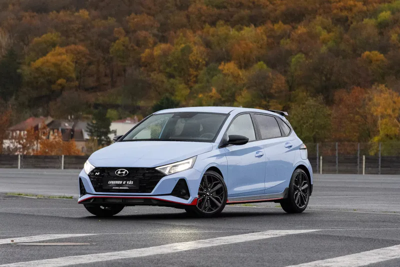 Jízda v Hyundai na okruhu