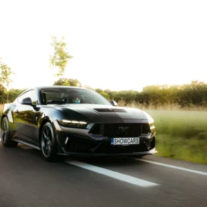 Jízda ve Fordu Mustang Dark Horse 5.0 V8