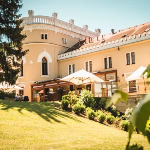 Luxusní noc s čtyřchodovou večeří v Chateau St. Havel