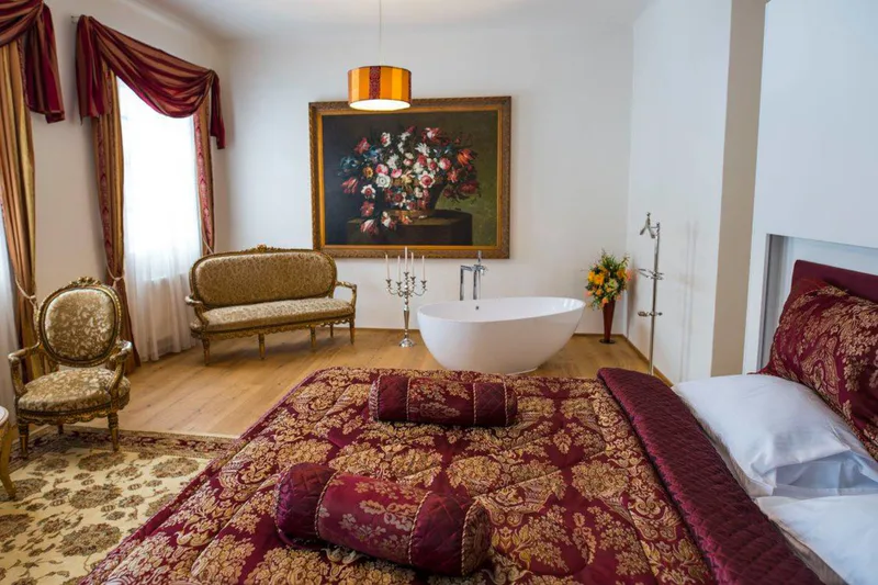 Noc na zámku s wellness a masáží - Obrázek 3