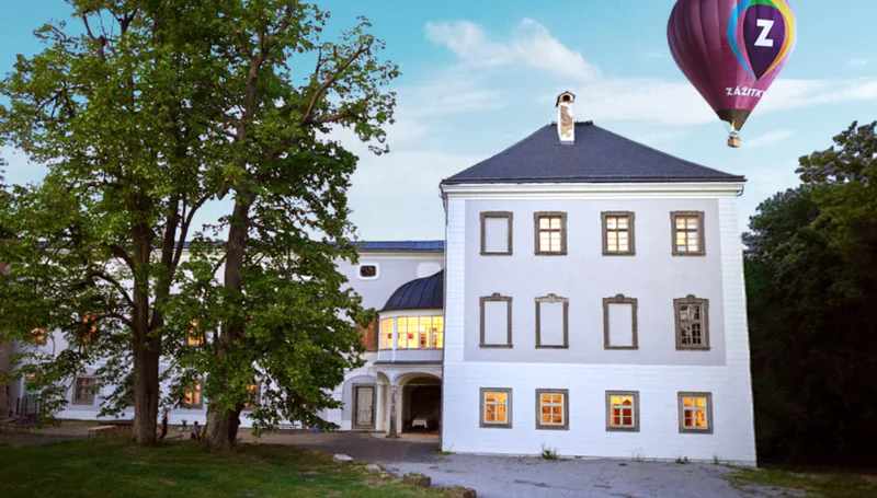 Pobyt na zámku a romantický let balónem ve dvou - Obrázek 2