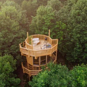 Romantický glamping na rozhledně