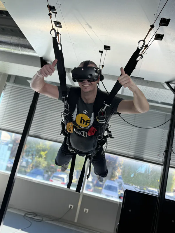 Simulátor seskoku padákem s VR - Obrázek 3