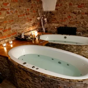 Privátní wellness ve sklepení ze 16. století pro dva